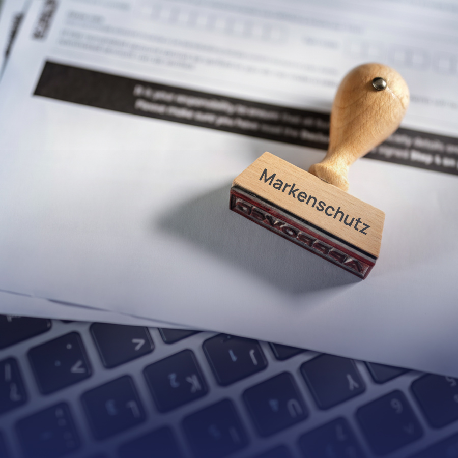 Unterlagen auf einem Laptop